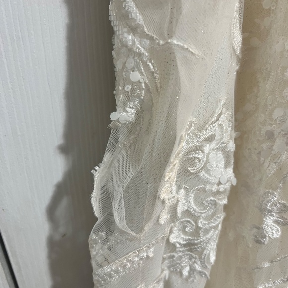 Galina Signature SWG941 trumpet wedding dress - Picture 6 of 12